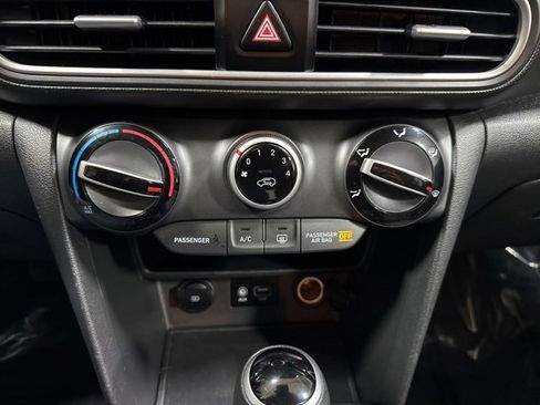 Used 2019 Hyundai Kona SE image 15