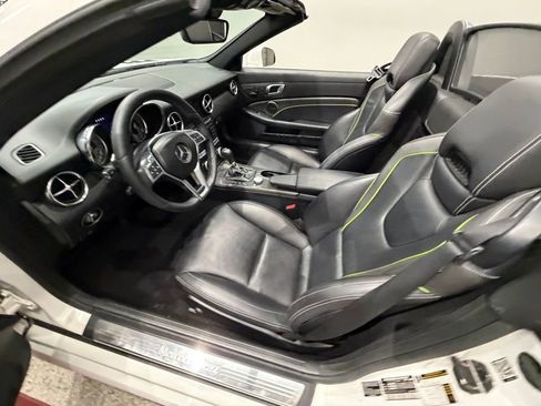 Used 2014 Mercedes-Benz SLK 250 image 19