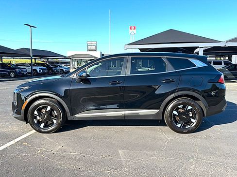 Used 2026 Kia Sportage LX FWD image 5