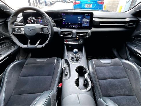 Used 2025 Ford Mustang Dark Horse image 15