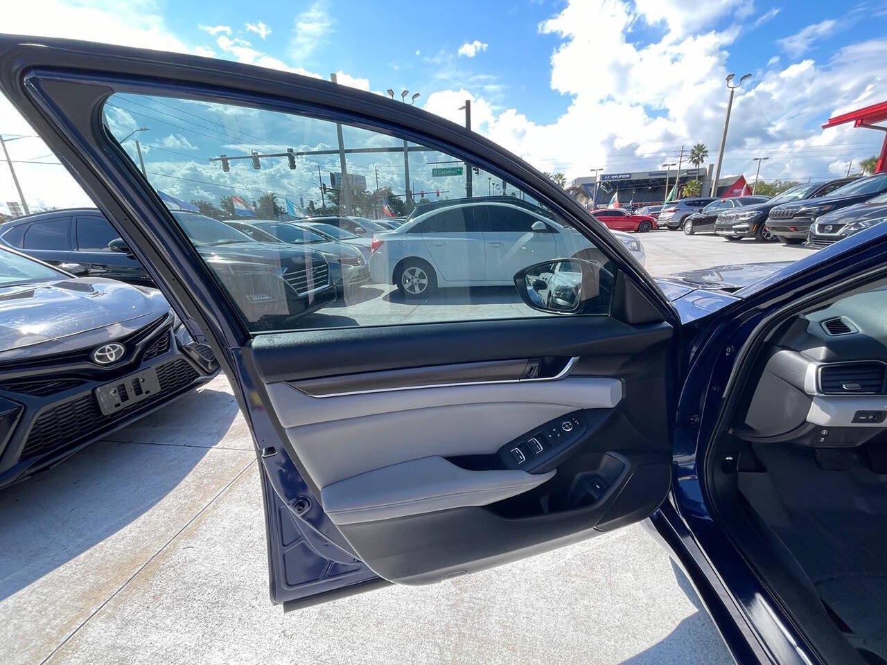 Used 2020 Honda Accord LX image 10