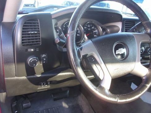 Used 2009 Chevrolet Silverado 2500 LT w/ Exterior Plus Package image 19