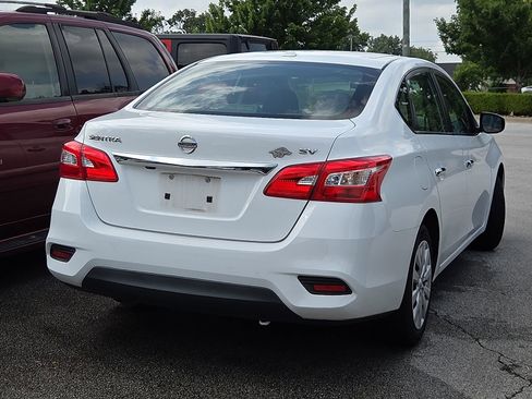 Used 2017 Nissan Sentra SV FWD image 4
