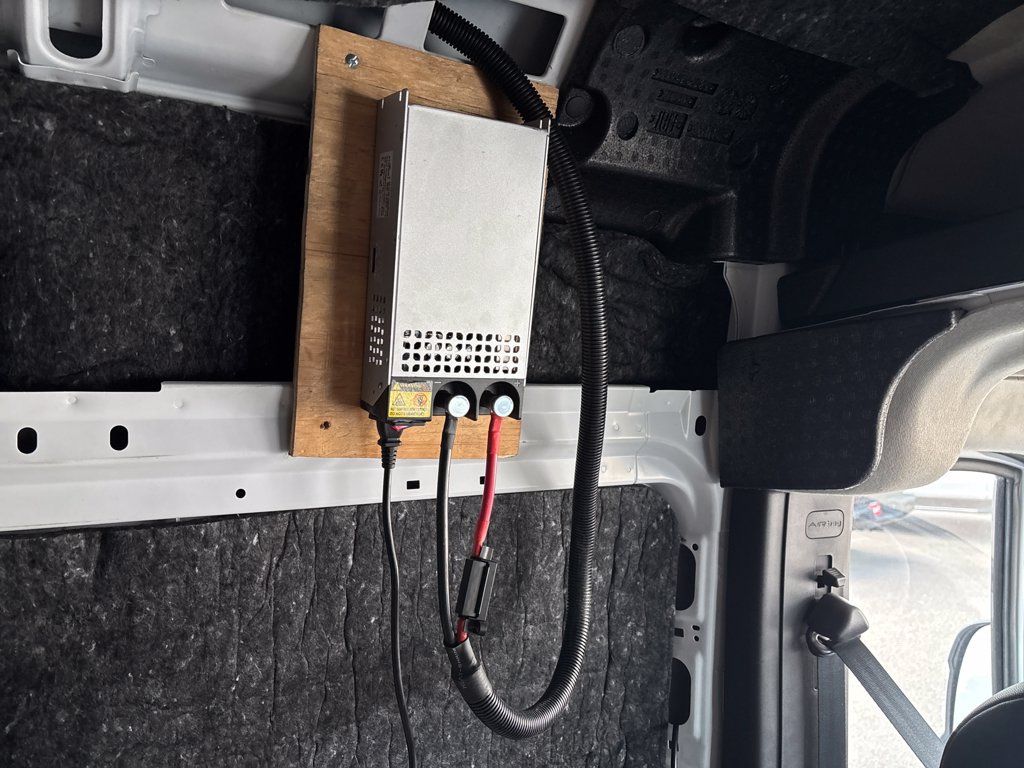 Used 2025 RAM ProMaster 2500 FWD image 31