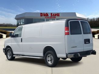 Used 2023 Chevrolet Express 2500 w/ Driver Convenience Package video 3