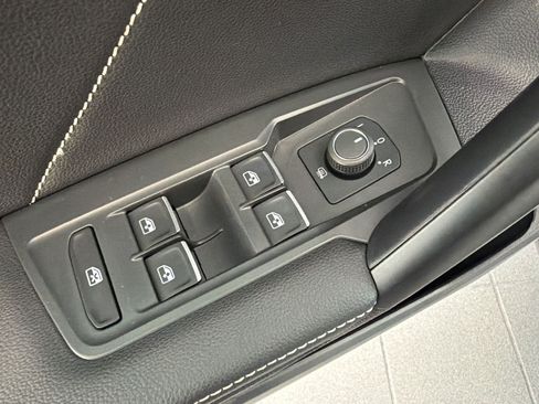 Certified 2024 Volkswagen Tiguan SE R-Line AWD/4WD image 13