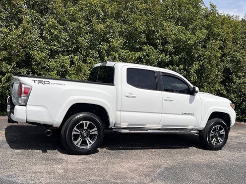 Used 2019 Toyota Tacoma TRD Sport RWD image 8