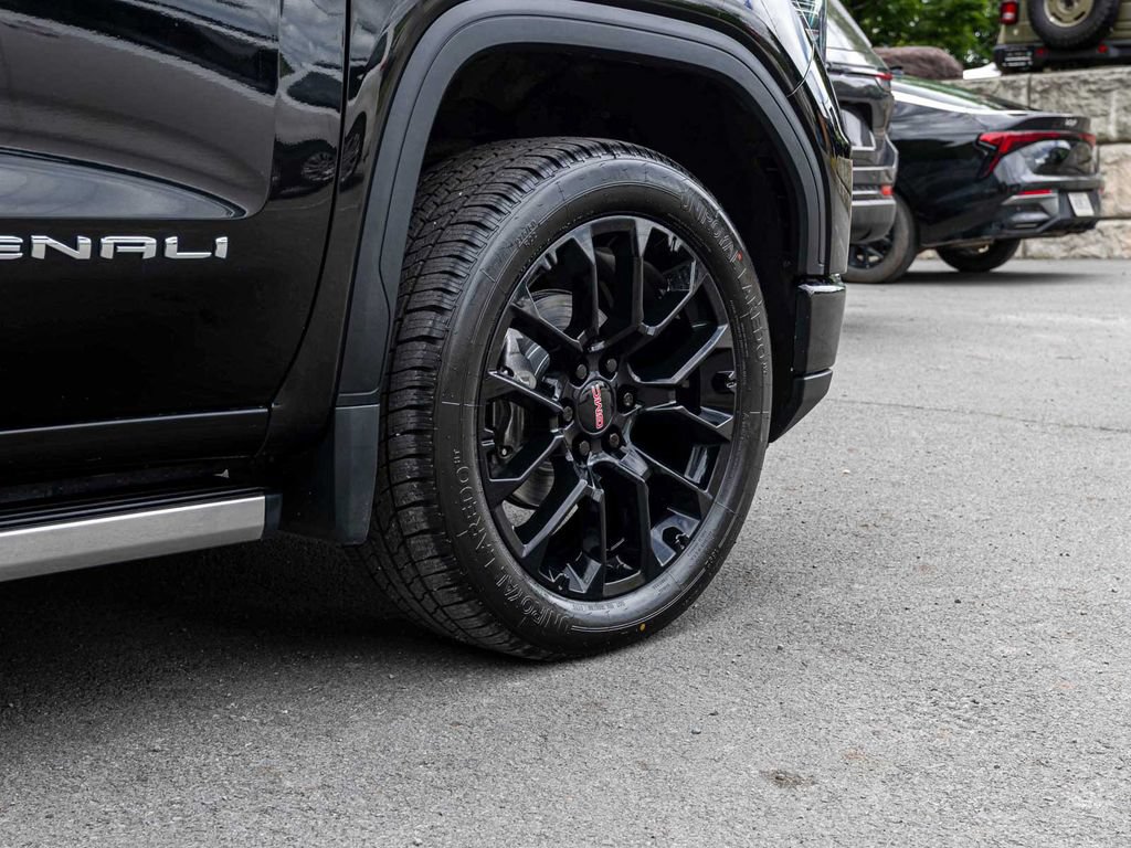 Used 2023 GMC Sierra 1500 Denali AWD/4WD image 10