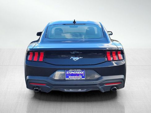 Used 2024 Ford Mustang Coupe image 5