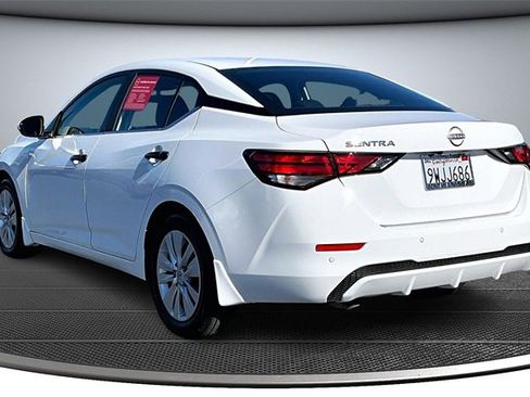 Certified 2025 Nissan Sentra S image 4