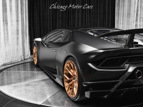 Used 2018 Lamborghini Huracan Performante image 35