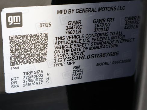 Certified 2025 Cadillac Escalade ESV Luxury image 28