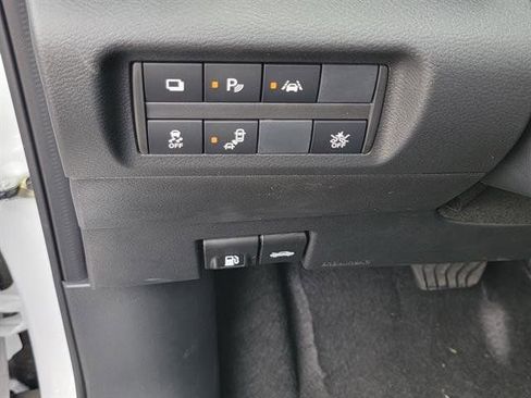 New 2025 Nissan Kicks Play S image 17