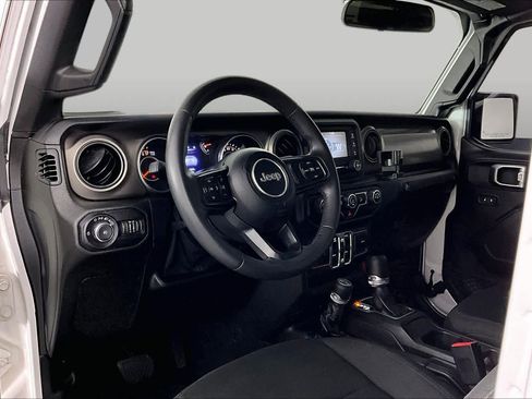 Used 2018 Jeep Wrangler Unlimited Sport S AWD/4WD image 16