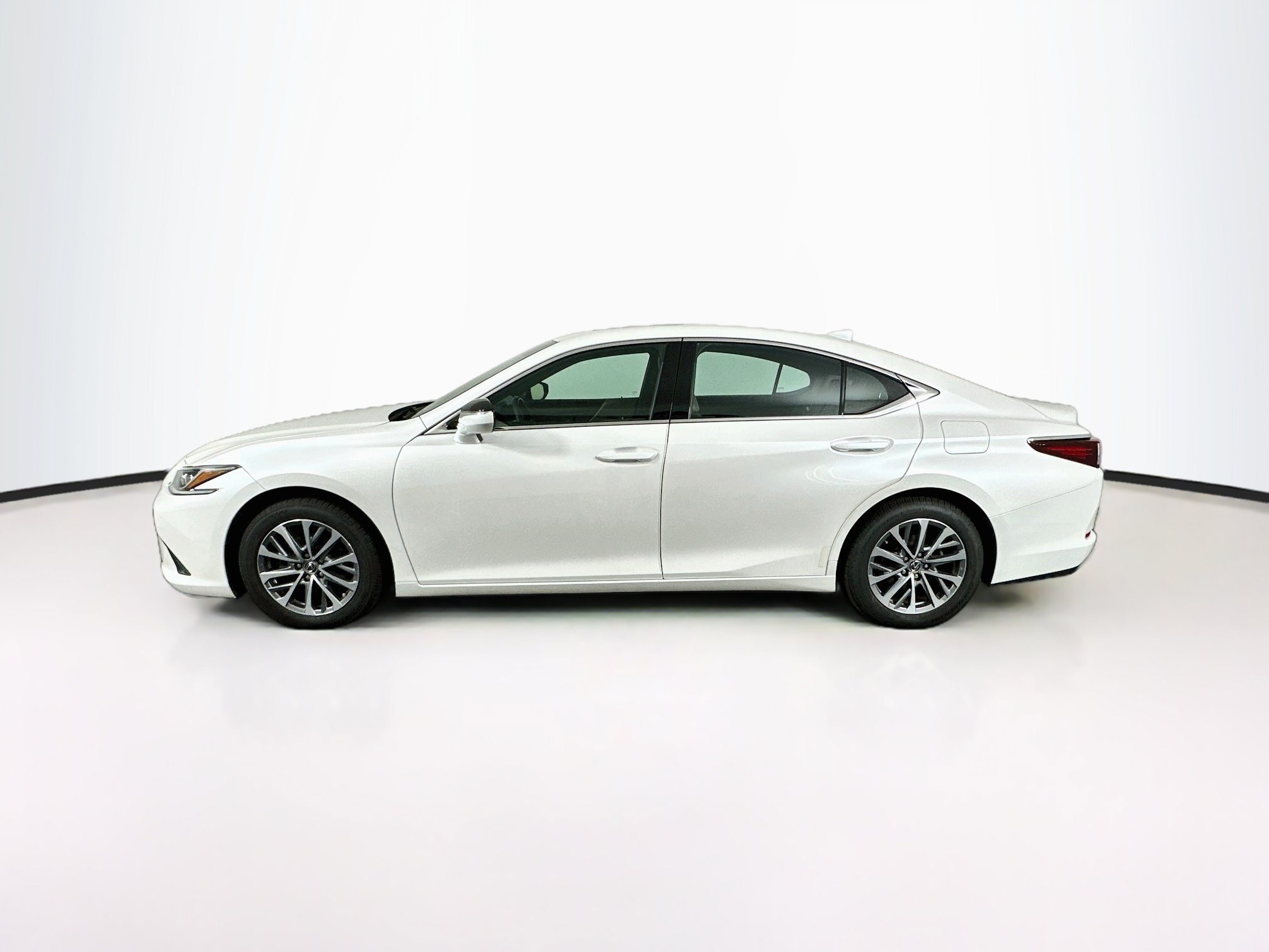 Used 2022 Lexus ES 350 w/ Accessory Package FWD image 4