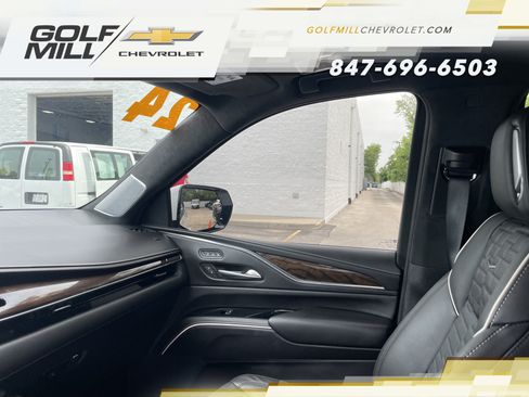 Certified 2024 Cadillac Escalade Sport Platinum w/ Heavy-Duty Trailer Package AWD/4WD image 25