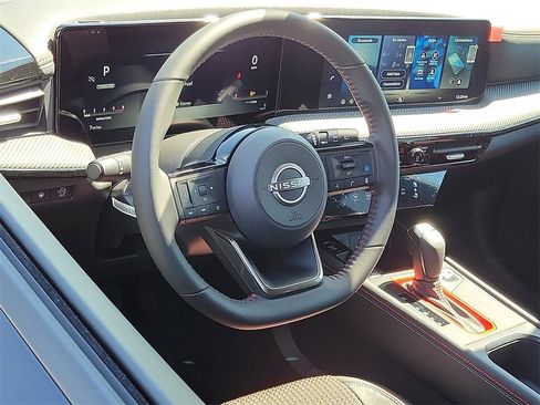 New 2026 Nissan Kicks SR w/ Illumination Package image 4