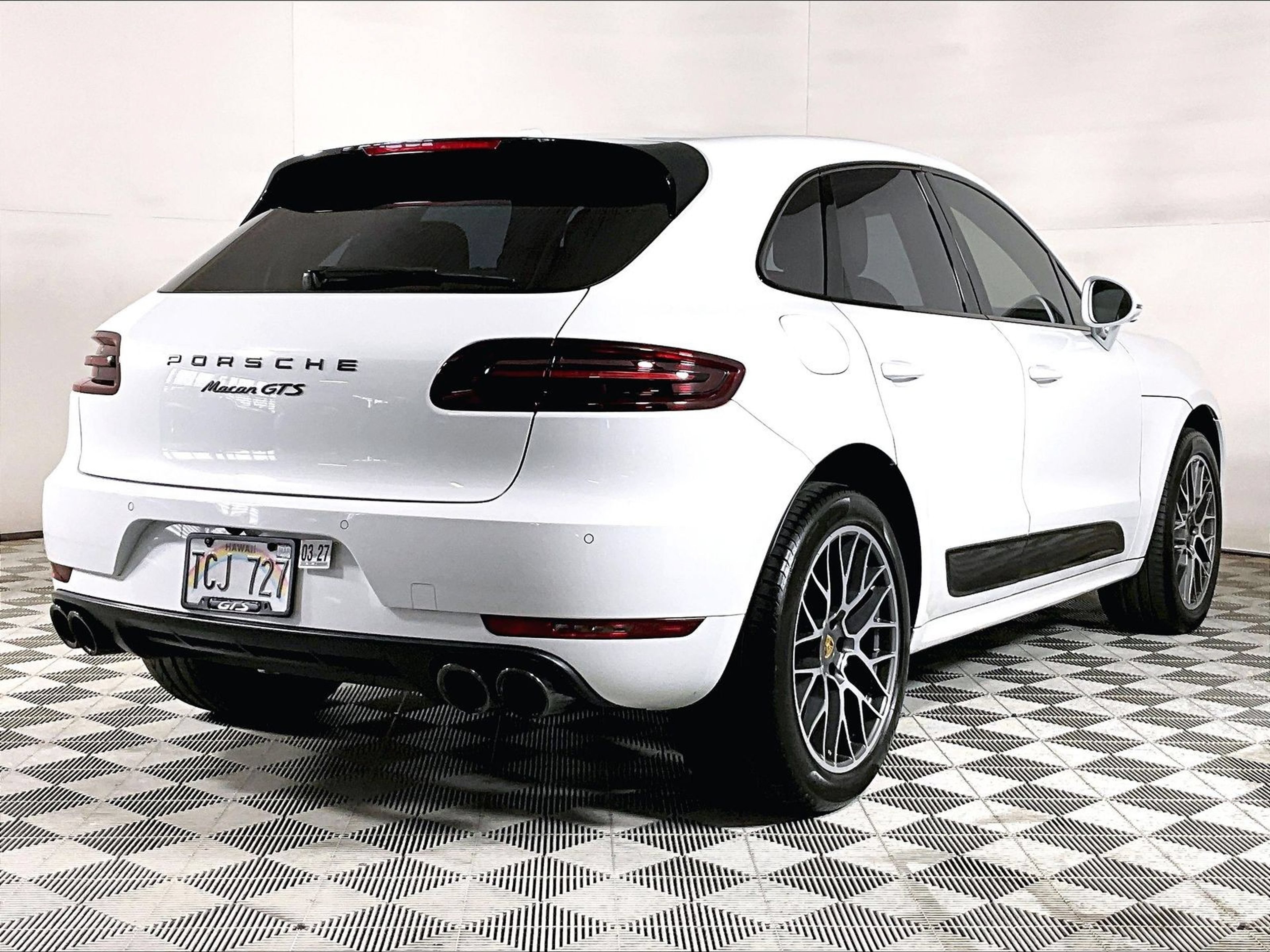 Used 2017 Porsche Macan GTS AWD/4WD image 9
