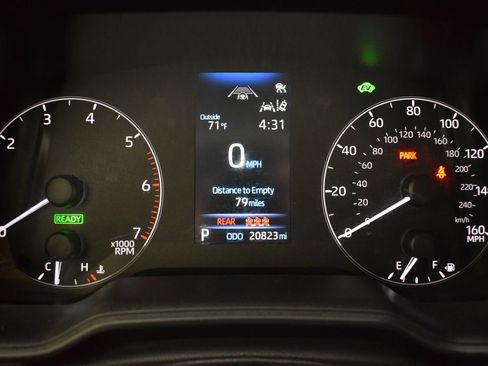 Used 2025 Toyota Corolla LE w/ Convenience Package FWD image 16