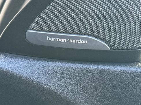 Used 2023 BMW X6 xDrive40i w/ M Sport Package image 20