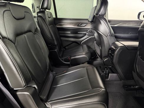 Certified 2023 Jeep Grand Cherokee L Limited w/ Luxury Tech Group II RWD image 33