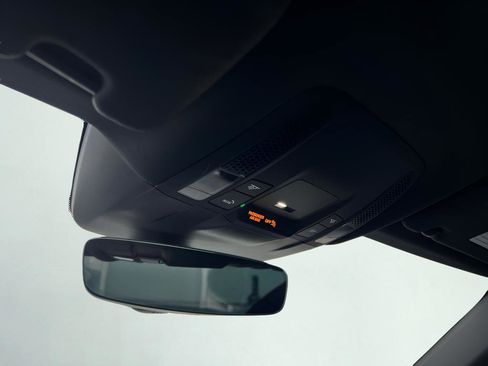 Used 2020 Porsche Taycan 4S image 54