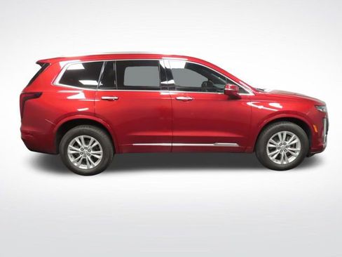 Certified 2025 Cadillac XT6 Luxury AWD/4WD image 7
