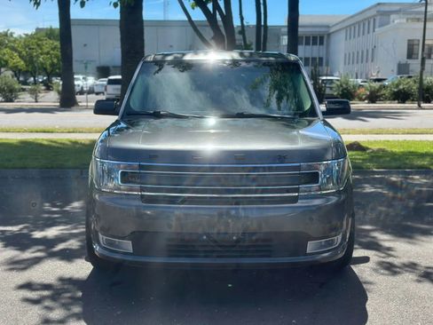 Used 2018 Ford Flex SEL w/ Equipment Group 202A FWD image 2
