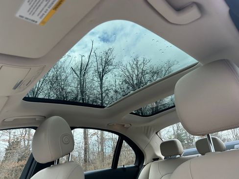 Used 2019 Mercedes-Benz C 300 4MATIC Sedan image 21