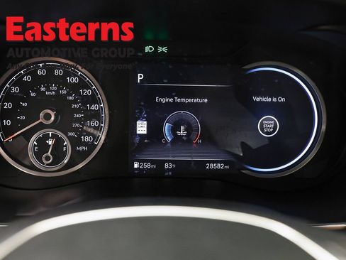 Used 2025 Genesis G70 2.5T RWD image 18