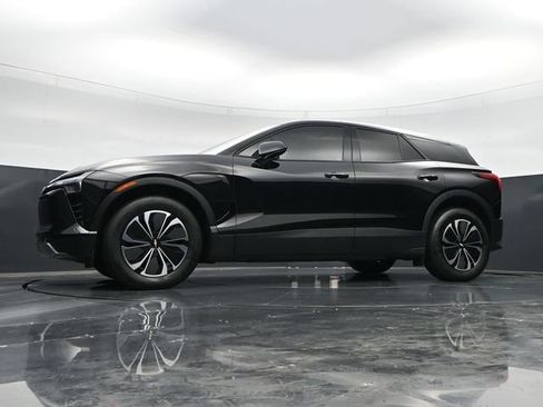 Used 2024 Chevrolet Blazer EV LT AWD/4WD image 44