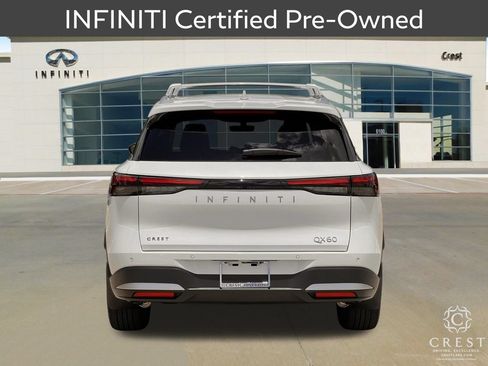 Certified 2026 INFINITI QX60 Luxe w/ Cargo Package FWD image 4