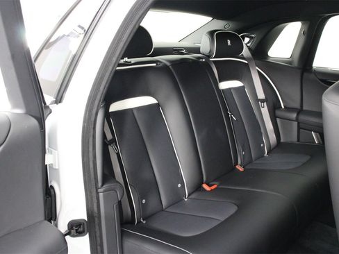 New 2025 Rolls-Royce Ghost image 13