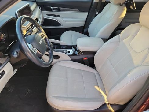 Used 2022 Kia Telluride EX w/ EX Premium Package AWD/4WD image 9