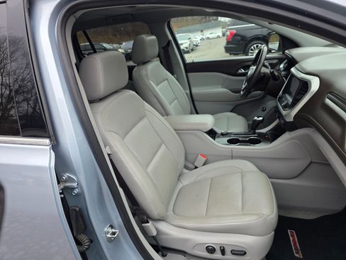 Used 2017 GMC Acadia SLT image 16