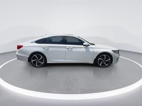 Used 2020 Honda Accord Sport image 9