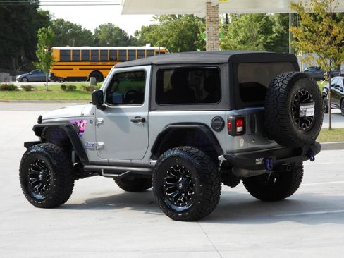 Used 2018 Jeep Wrangler Sport AWD/4WD image 30