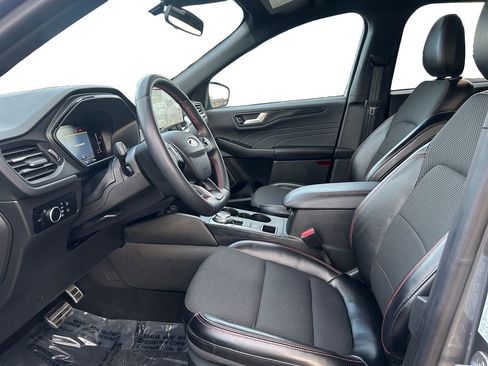 Used 2024 Ford Escape ST-Line w/ Tech Pack #1 image 11