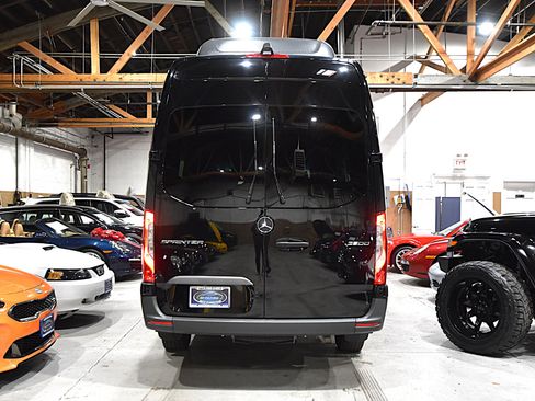 Used 2023 Mercedes-Benz Sprinter 2500 image 10