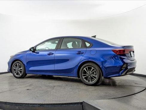 Used 2022 Kia Forte LXS image 6