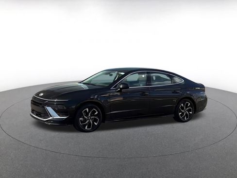 Used 2025 Hyundai Sonata SEL FWD image 7