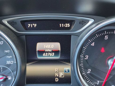 Used 2020 Mercedes-Benz GLA 250 4MATIC image 26