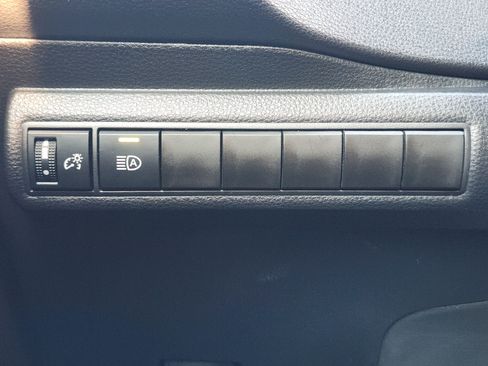 Used 2025 Toyota Corolla SE FWD image 24