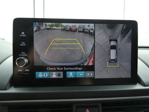 Used 2025 Honda Pilot Black Edition image 33
