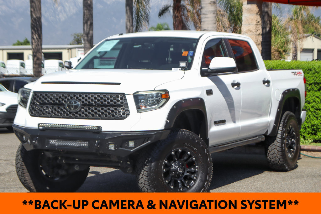 Used 2018 Toyota Tundra Limited w/ Limited Premium Package AWD/4WD image 4
