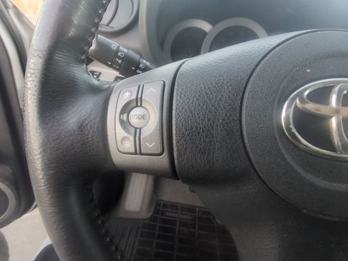 Used 2012 Toyota RAV4 Limited image 13