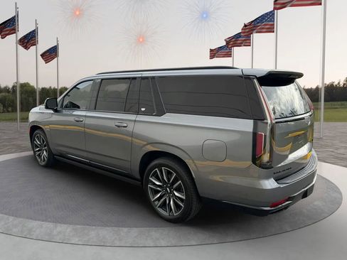 Used 2021 Cadillac Escalade ESV Sport w/ Driver Assist Tech Package image 10