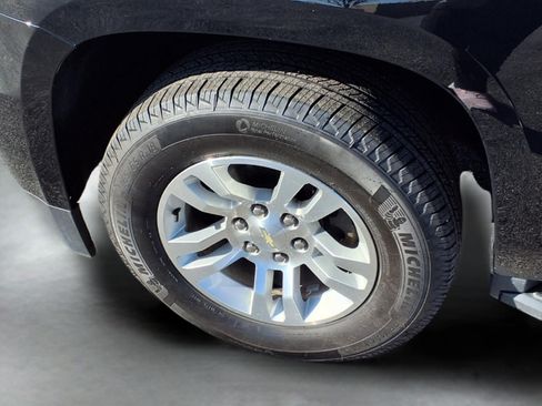 Used 2018 Chevrolet Tahoe LT AWD/4WD image 16