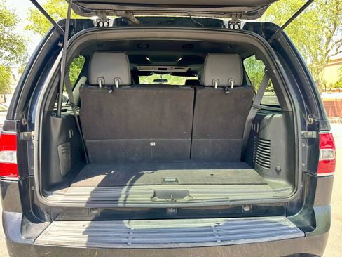 Used 2007 Lincoln Navigator 2WD image 19