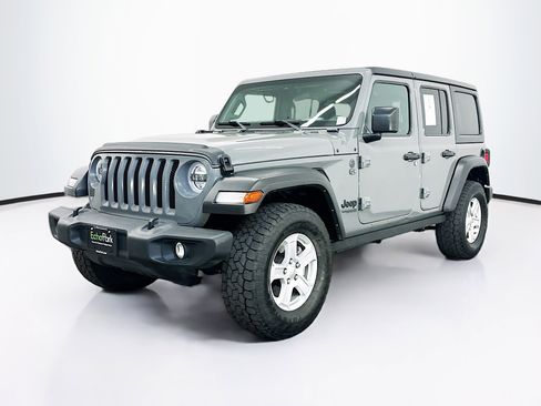 Used 2022 Jeep Wrangler Unlimited Sport AWD/4WD image 3